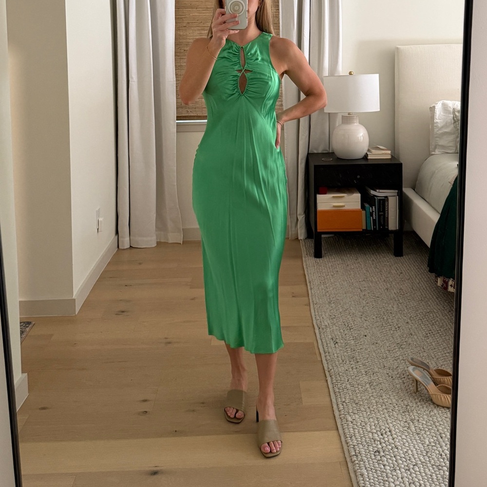 Elegant Rails Green Dress